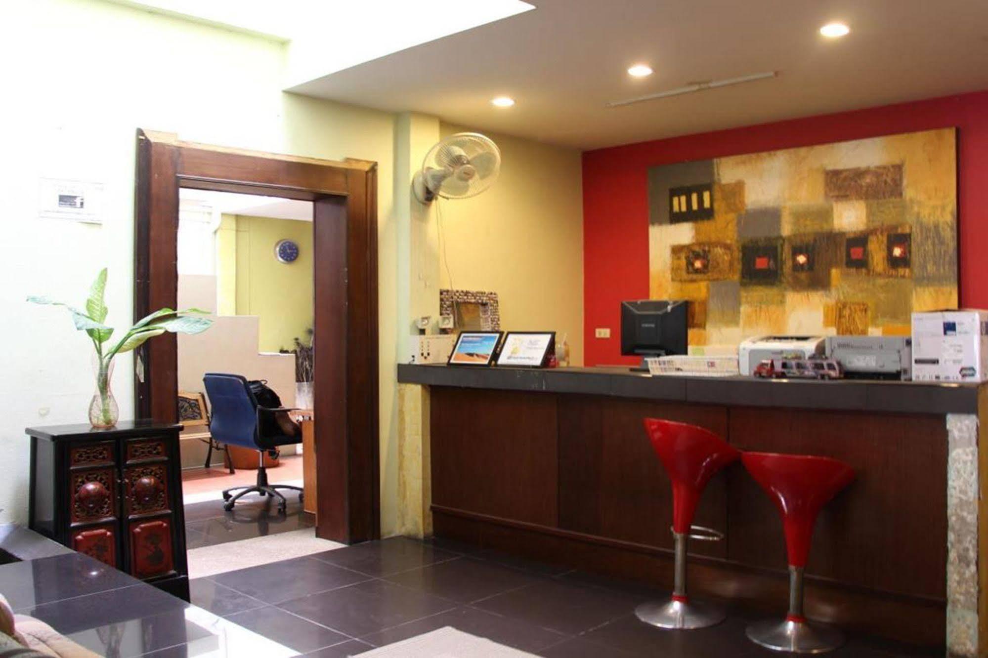 Oyo 1054 Backpacker Hotel
