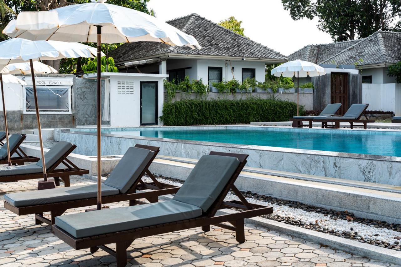 The Hive Resort 3*
