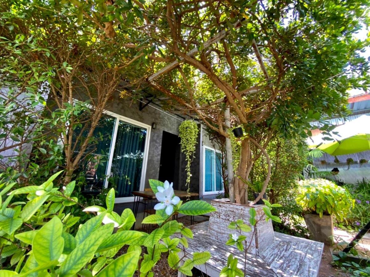 Samanta By The Sea (adults Only) Guest house Ko Lan