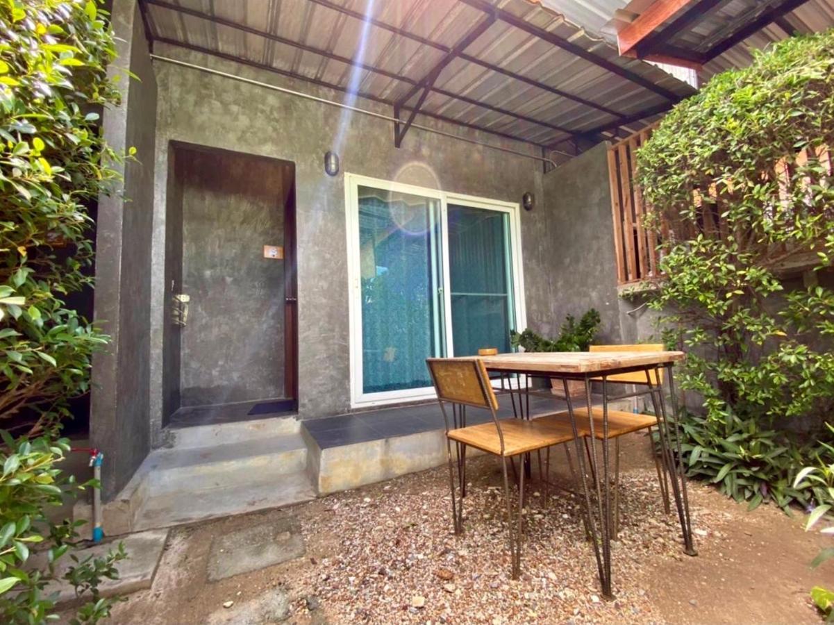Guest house Samanta By The Sea (adults Only) Ko Lan