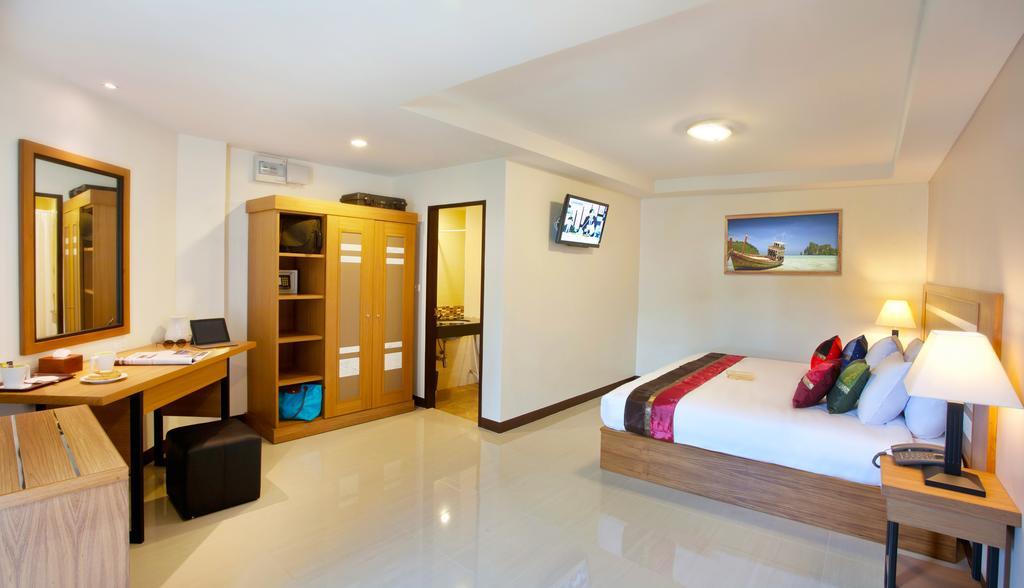 Aparthotel Pool House