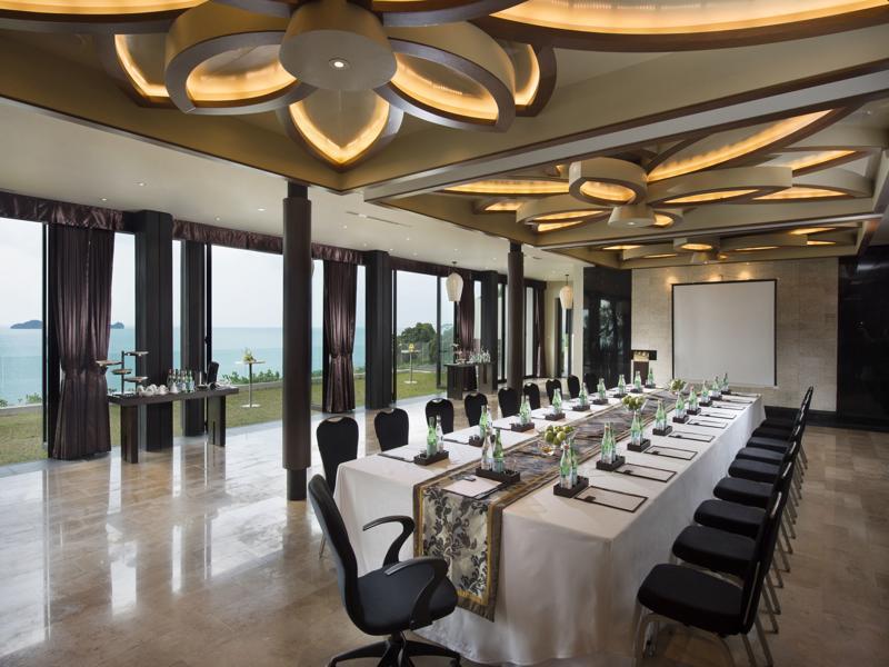Hotel Conrad Residences 5*
