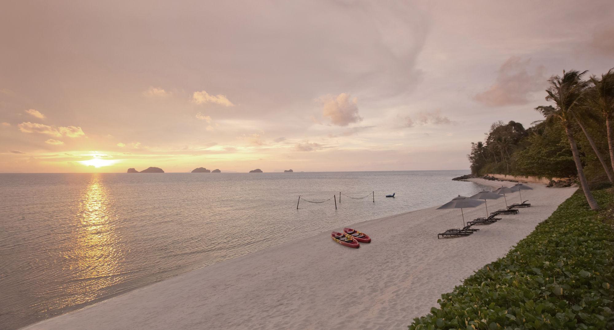 Conrad Residences Hotel 5*