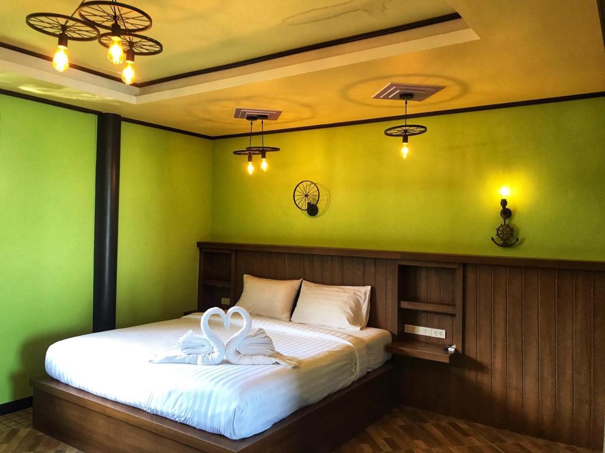 Mangrove House Lanta Old Town Casa de hóspedes