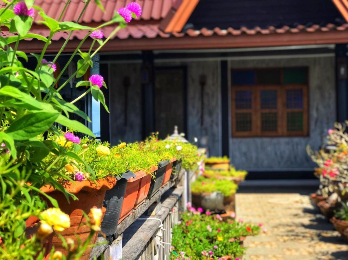 Mangrove House Lanta Old Town Casa de hóspedes 2*