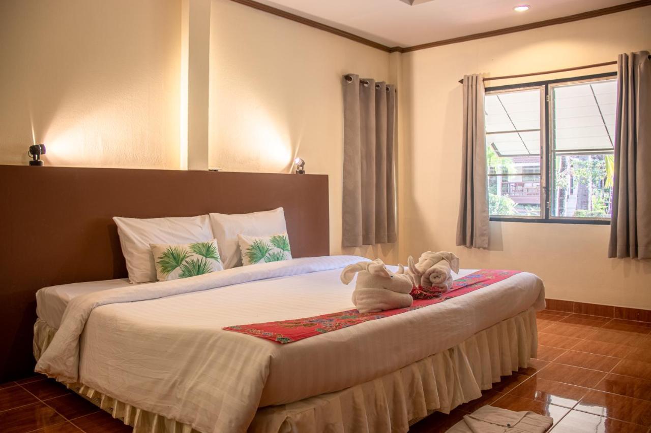 Lanta Village Hotel