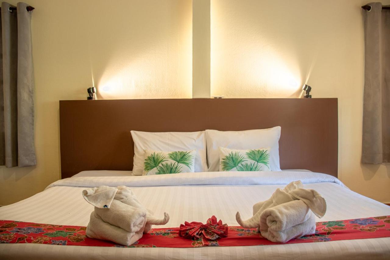 Lanta Village Hotel