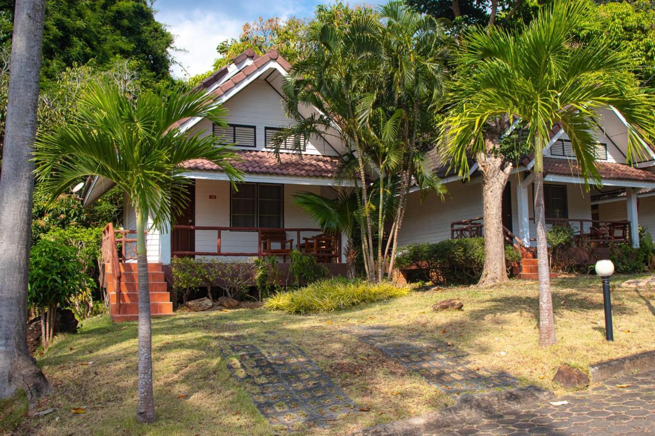 Lanta Village Hotel 4*