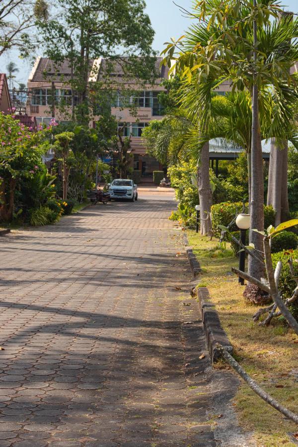 Hotel Lanta Village