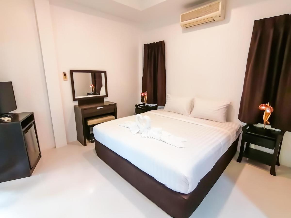 Hotel The Cosy Maenam