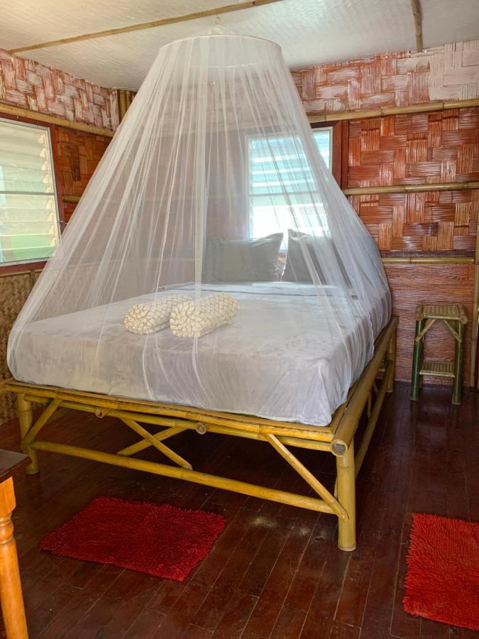 Montra Long Guest house *