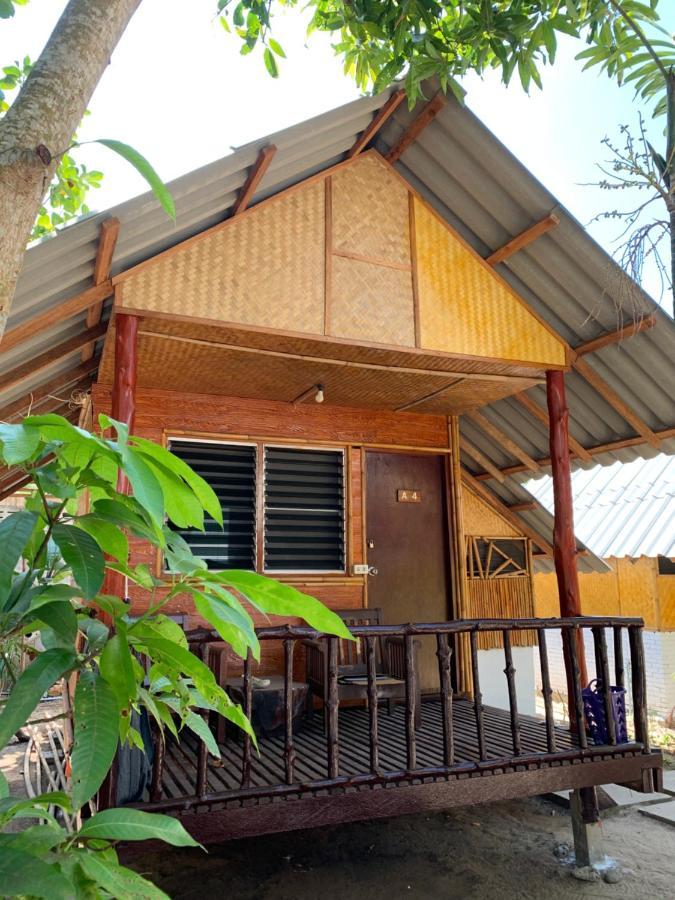 Guest house Montra Long Koh Lanta
