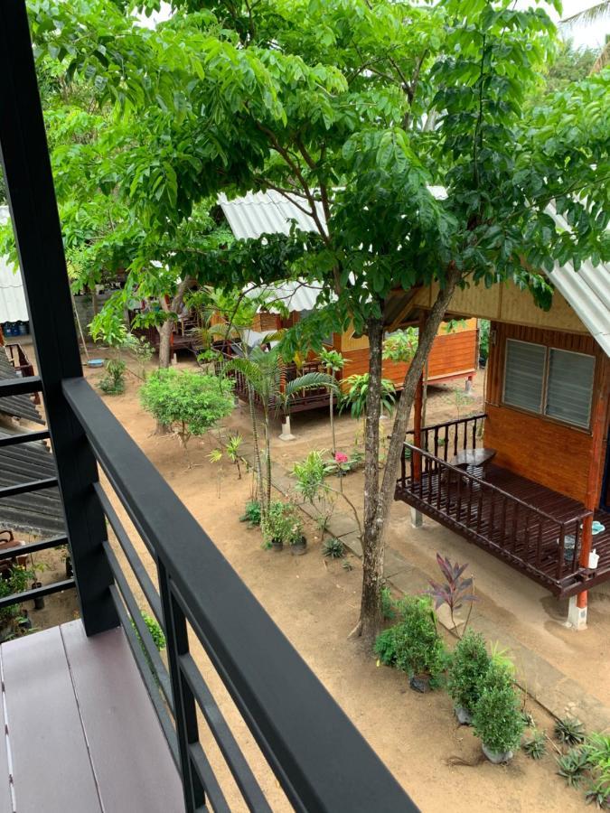 Guest house Montra Long Koh Lanta