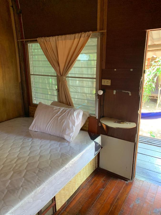 Montra Long Guest house *