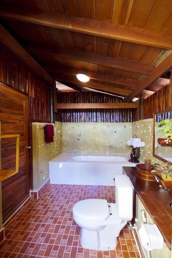 Lipa Bay Resort Lipa Noi