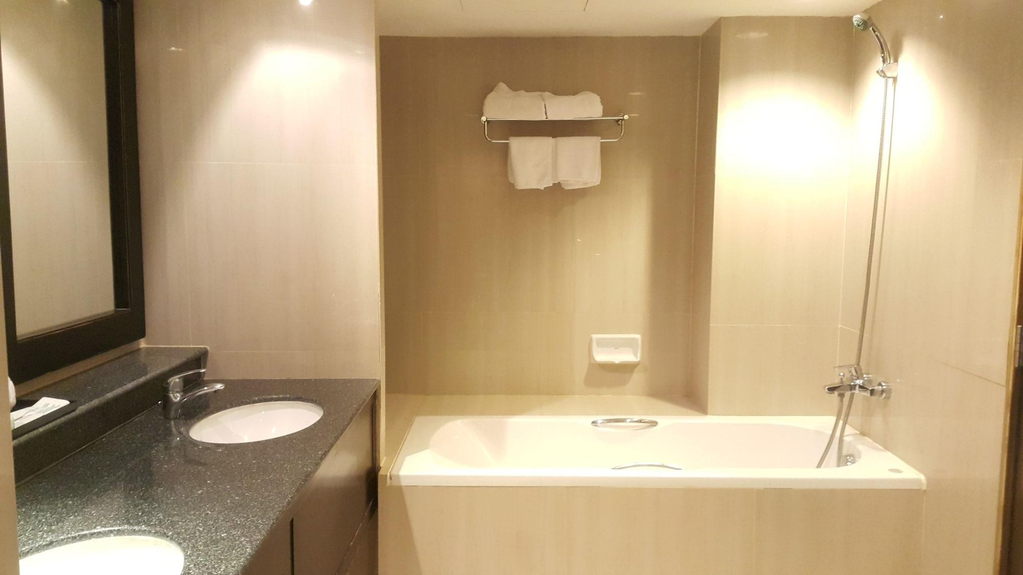 Hotel Summer Spring Pattaya