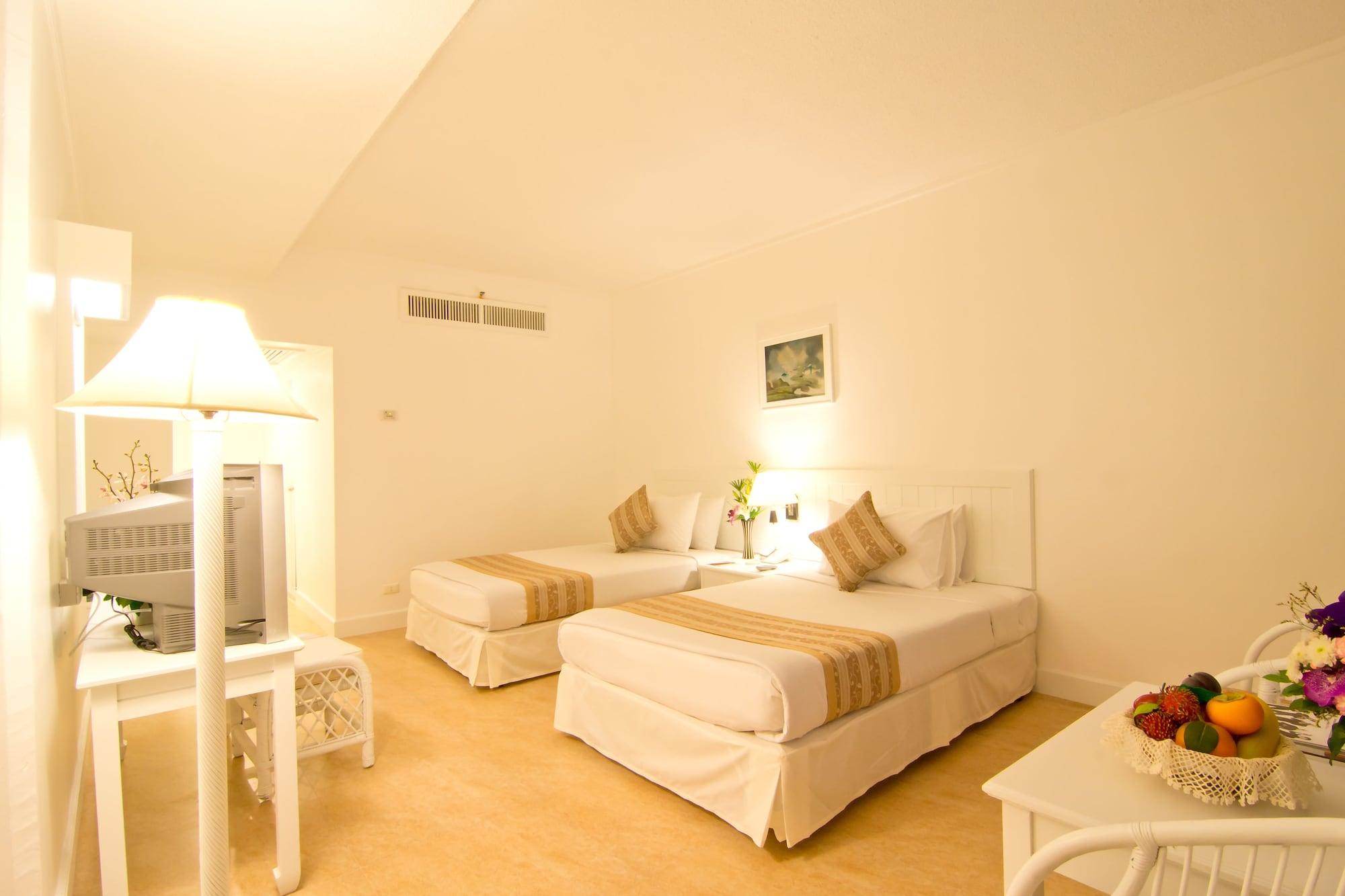 Ambassador Jomtien Pattaya - Marina Tower Wing 4* Na Chom Thian