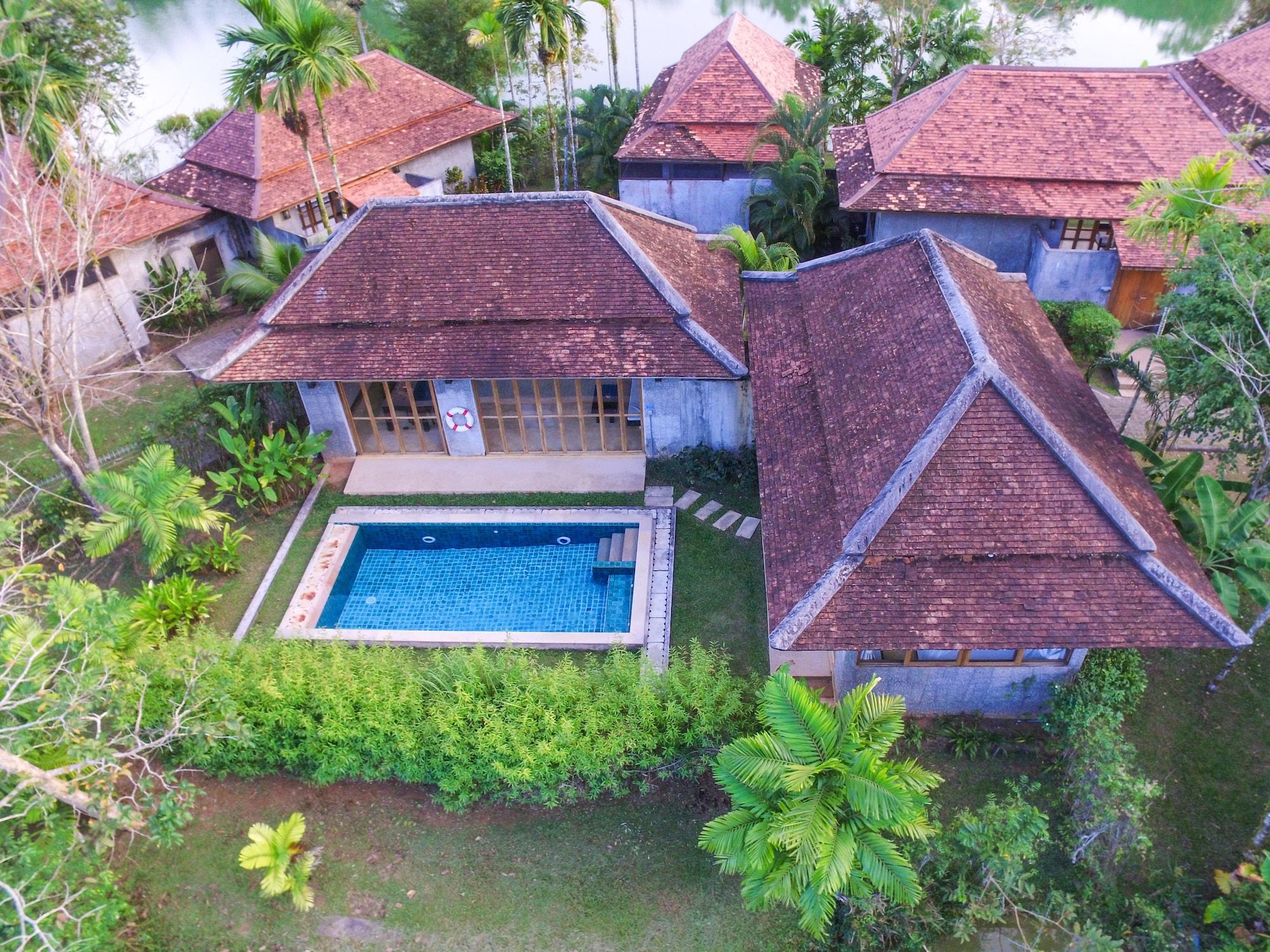 Pool Resort 5*