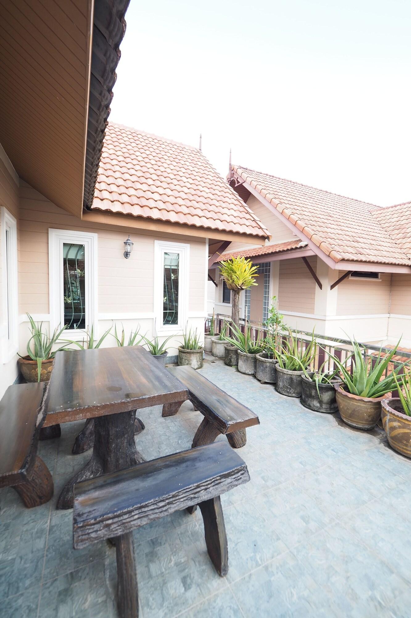 Villa Lana Pool