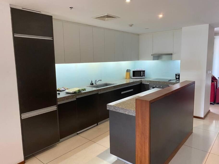 Beachfront 2 Bedroom Luxury Chava Surin Beach (Phuket)