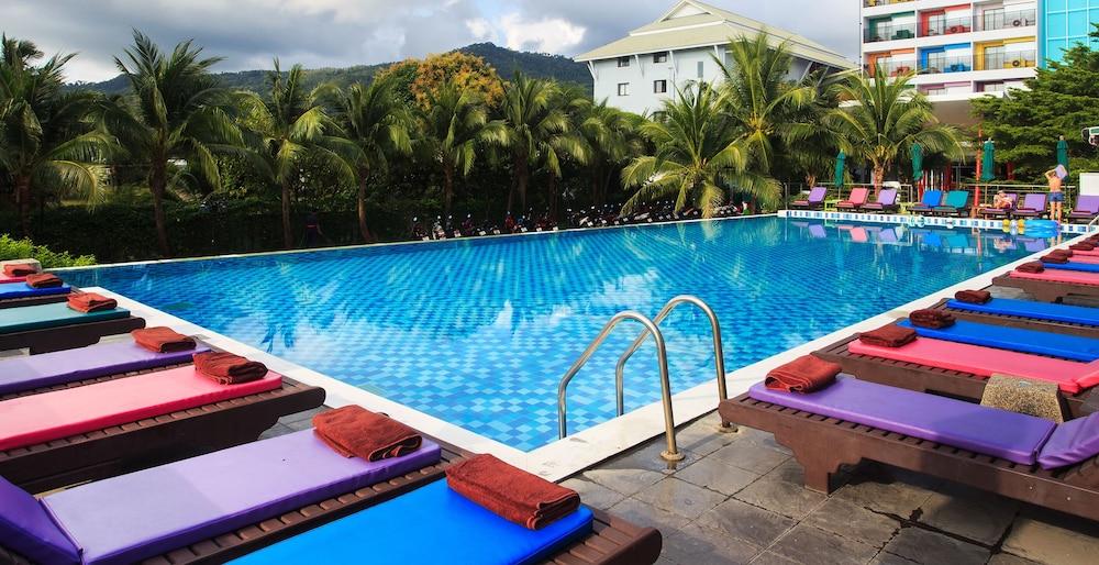 Samui Verticolor Hotel 3*