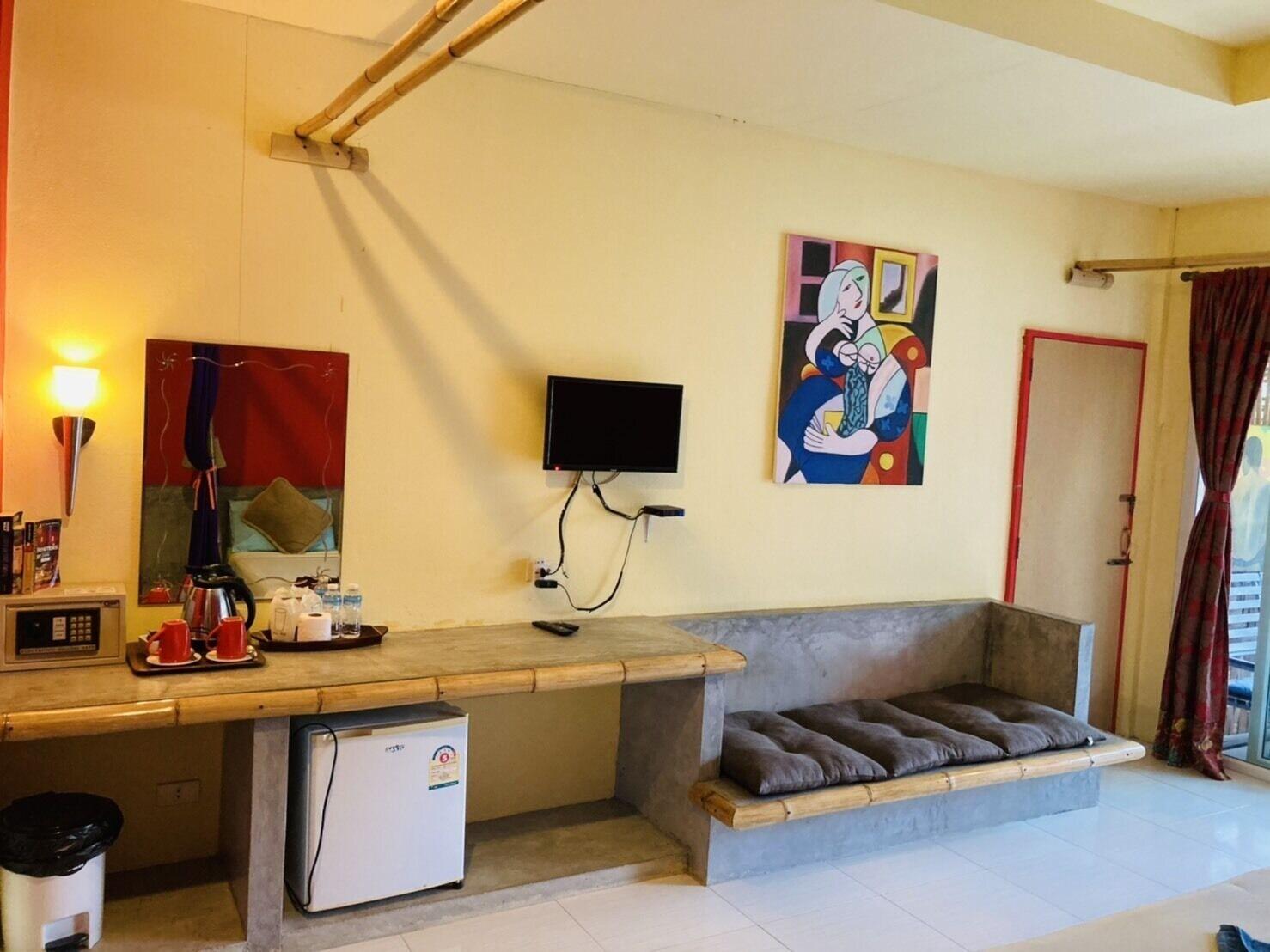Resort Cha-ba & Art Gallery