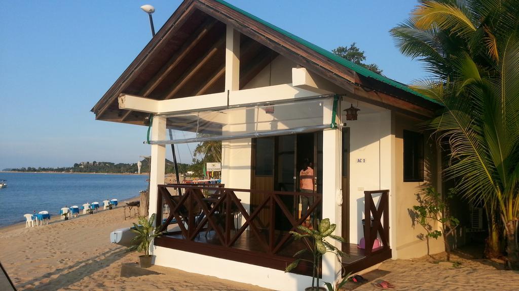 Moonhut Hotel