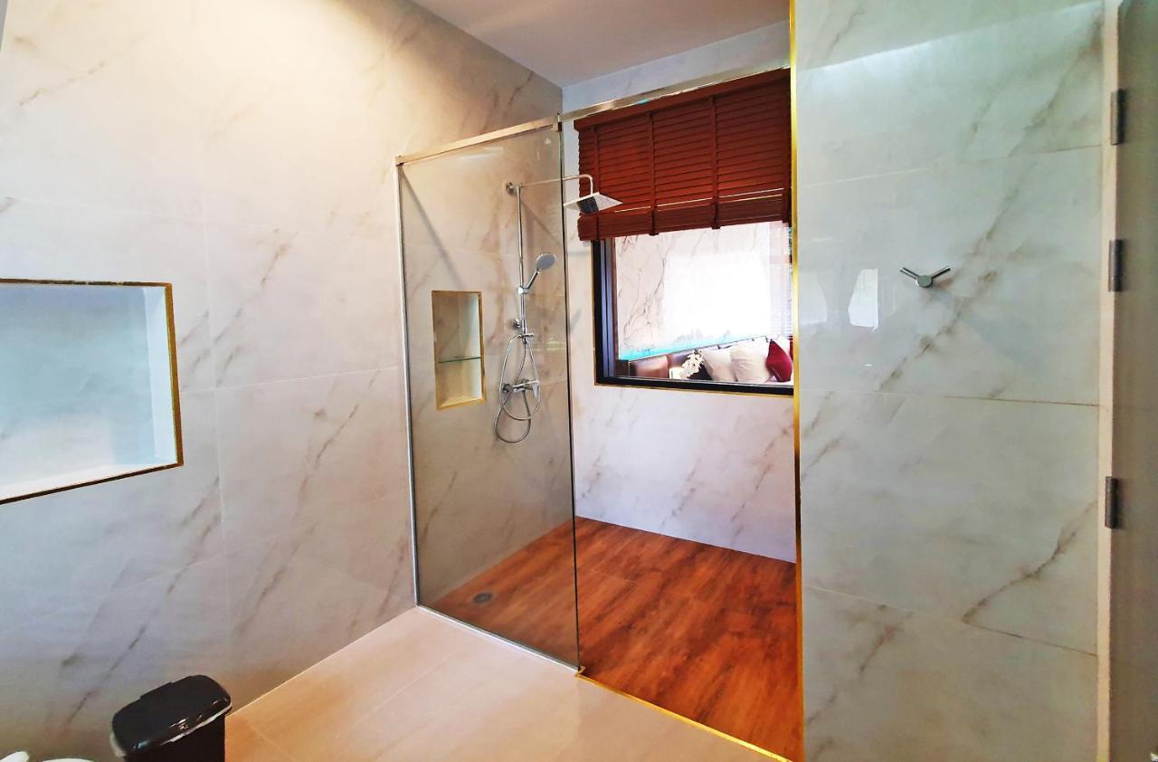Hotel Rnana Grand 4*