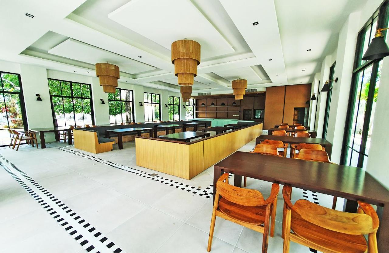 Rnana Grand Hotel 4*