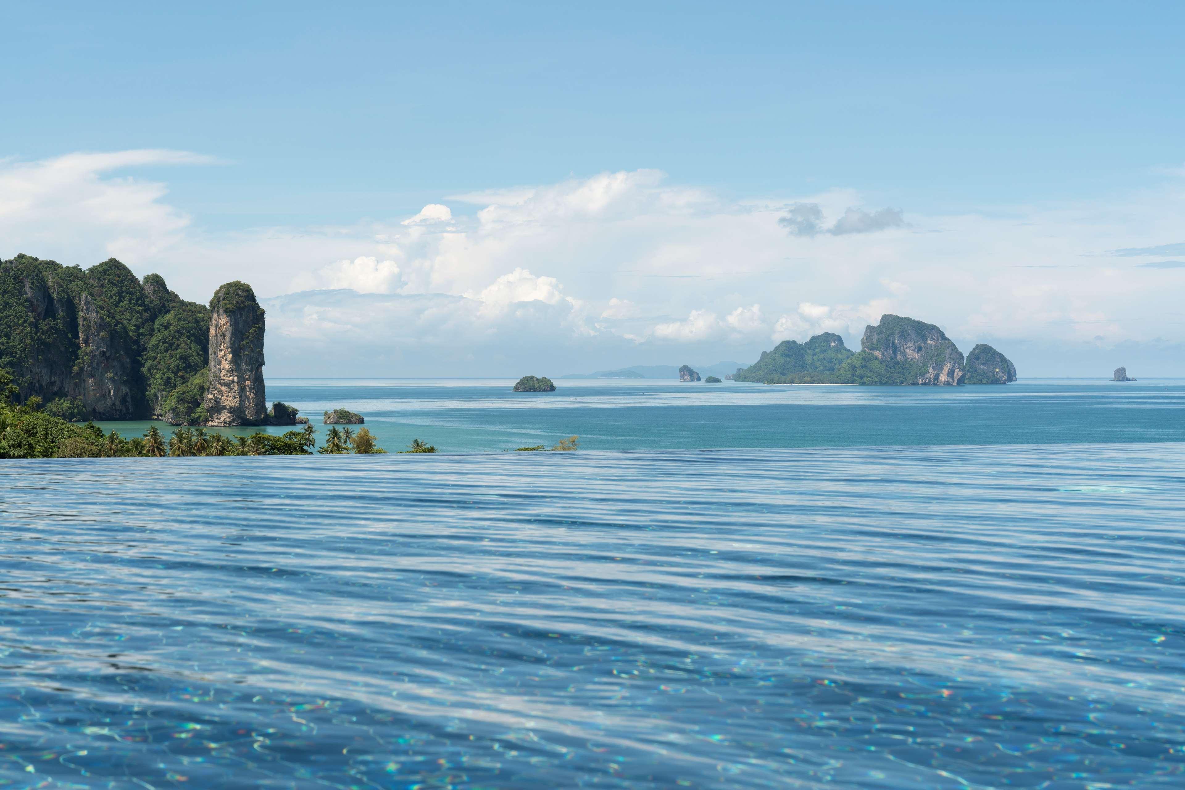 Avani Cliff Krabi Resort Ao Nang