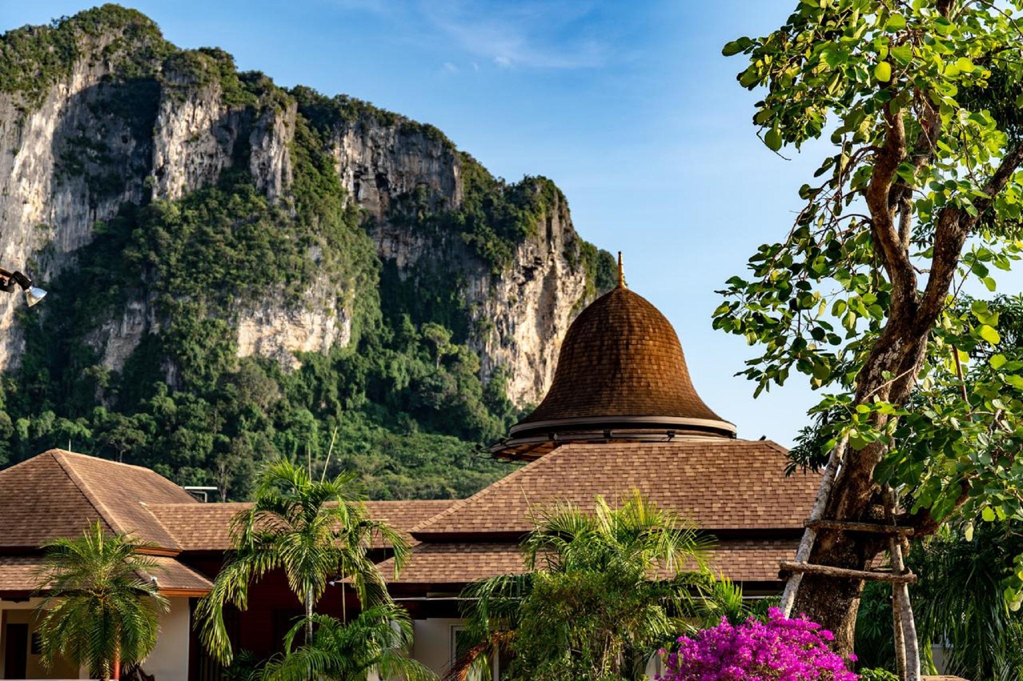 Avani Cliff Krabi Resort