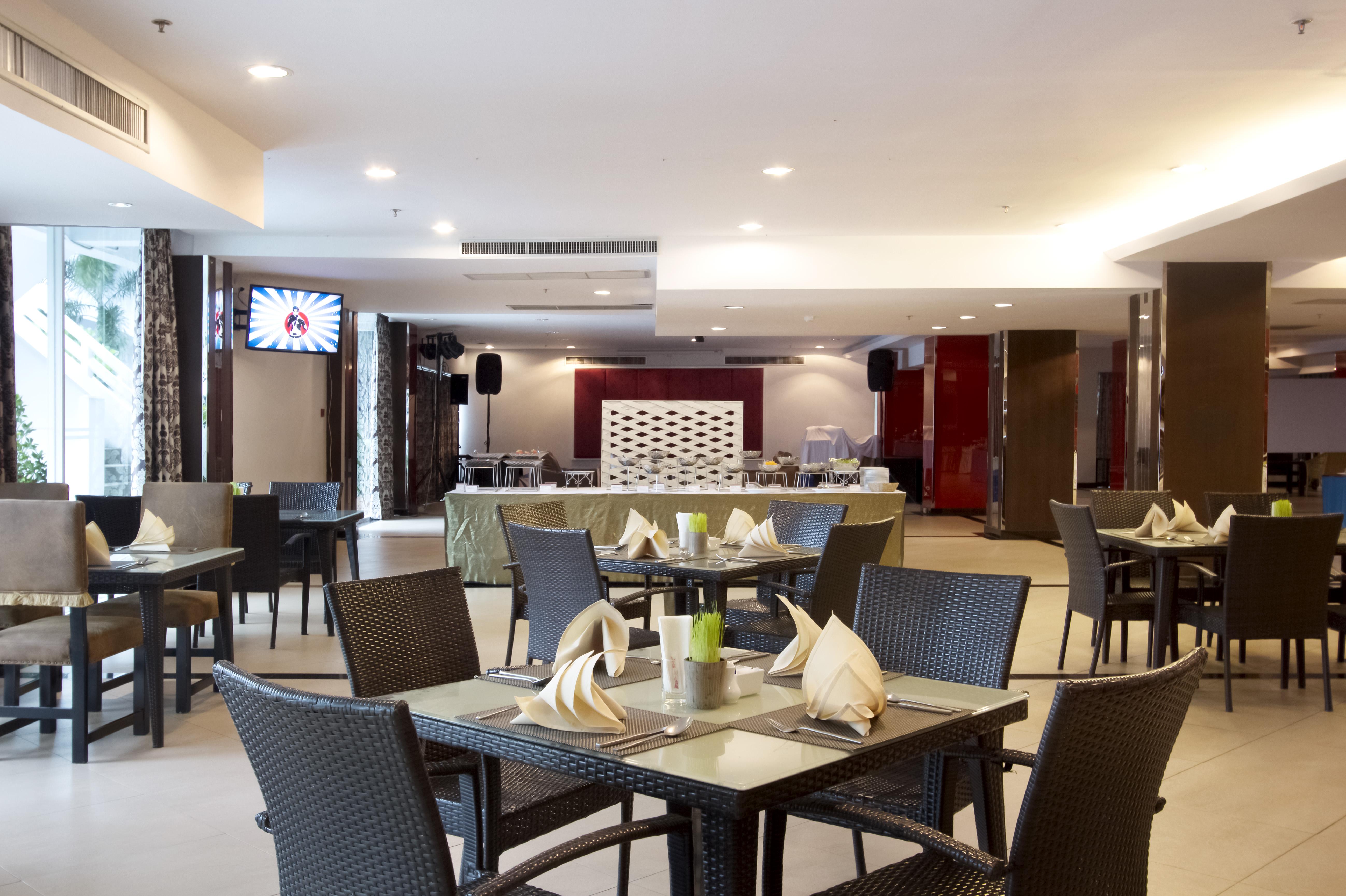 Hotel D Varee Beach, Pattaya 5*