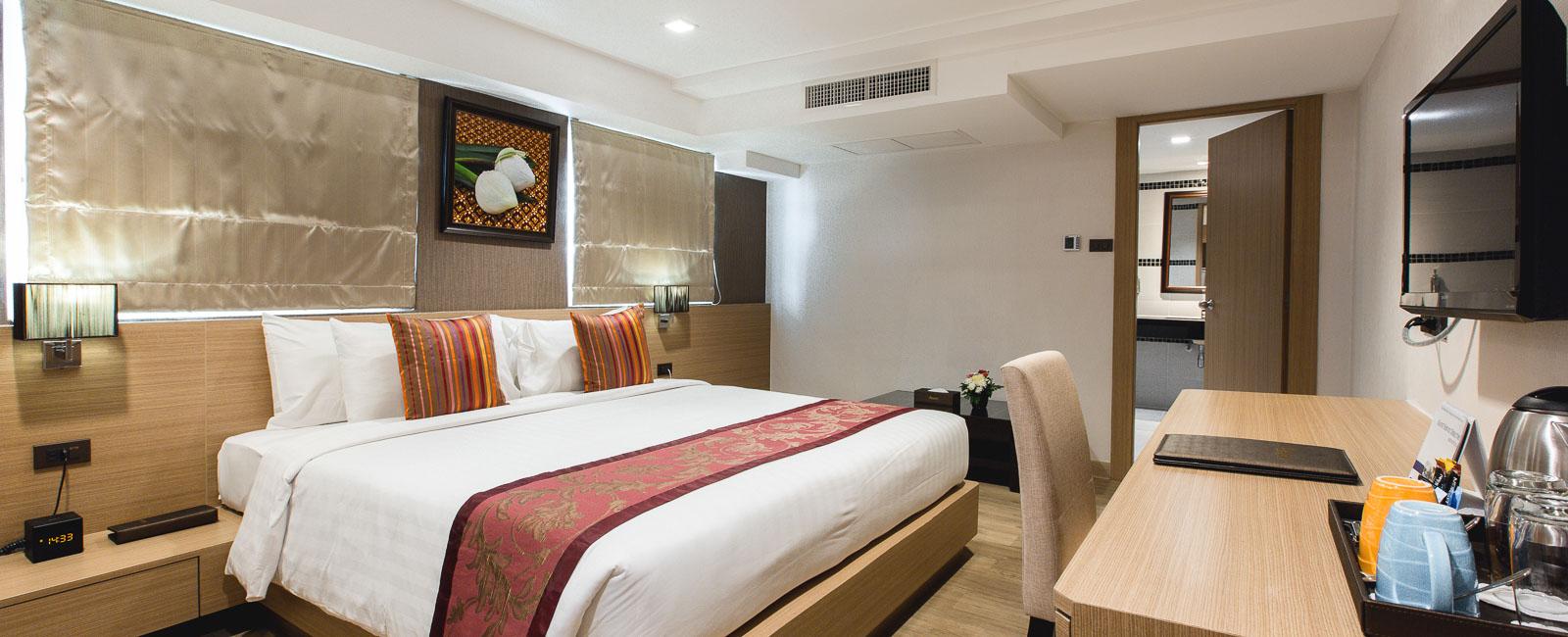 Adelphi Hotel