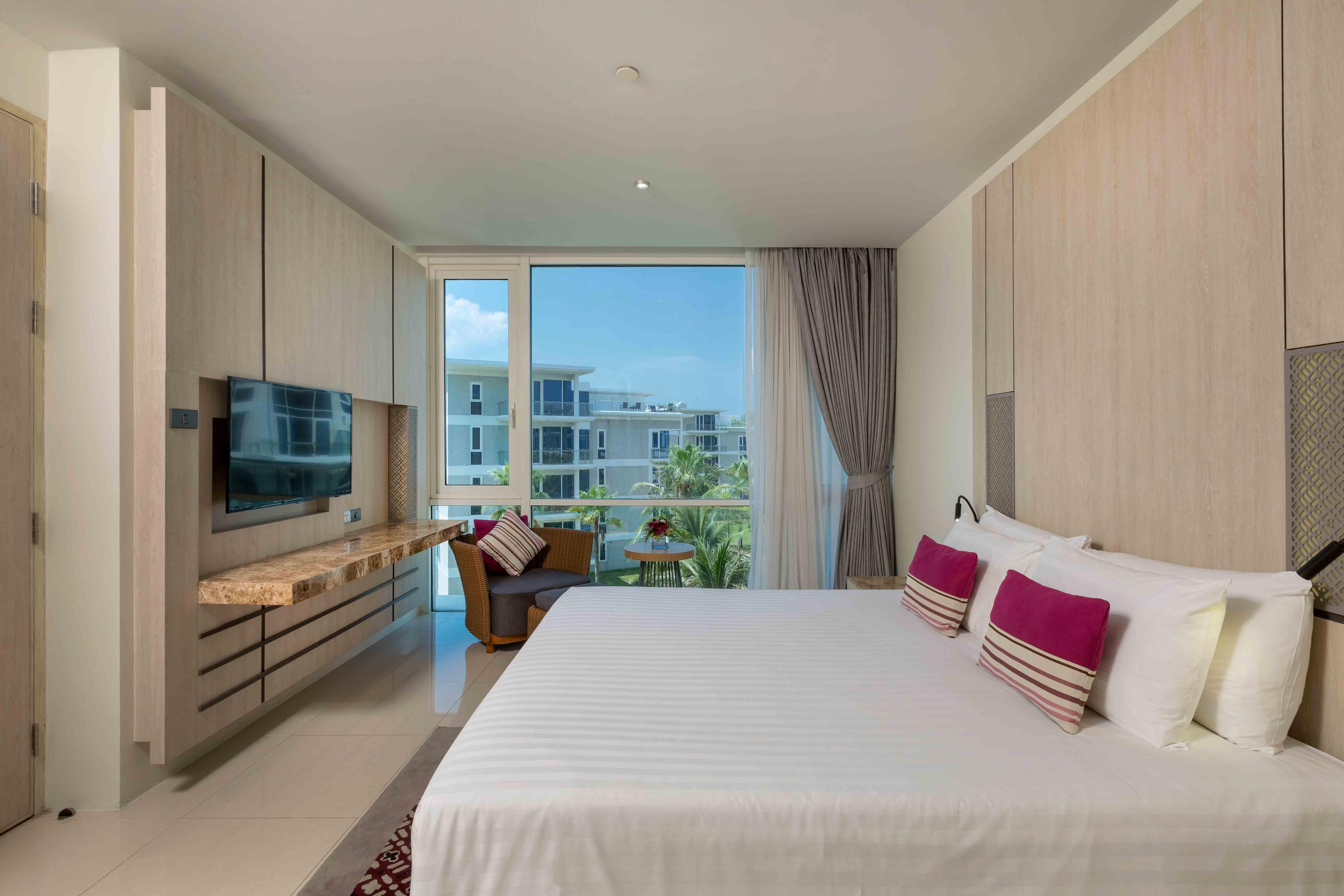 Splash Resort, Maikhao Phuket Resort