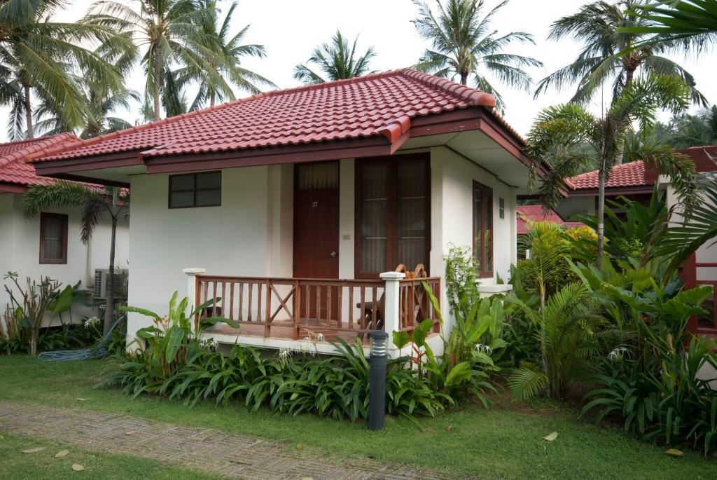 Promtsuk Buri Lamai Beach (Koh Samui)
