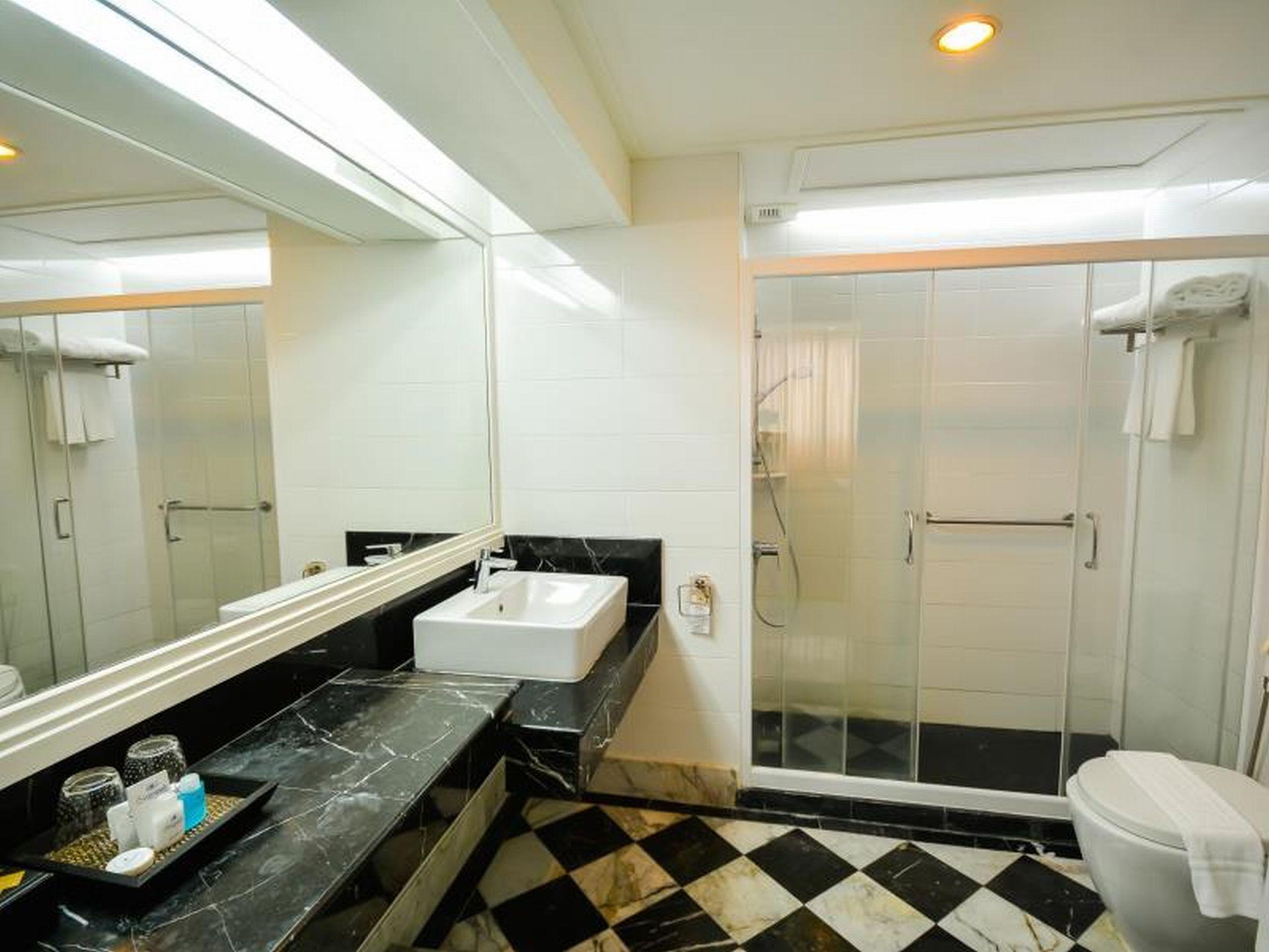 Courtyard By Marriott Town 4*