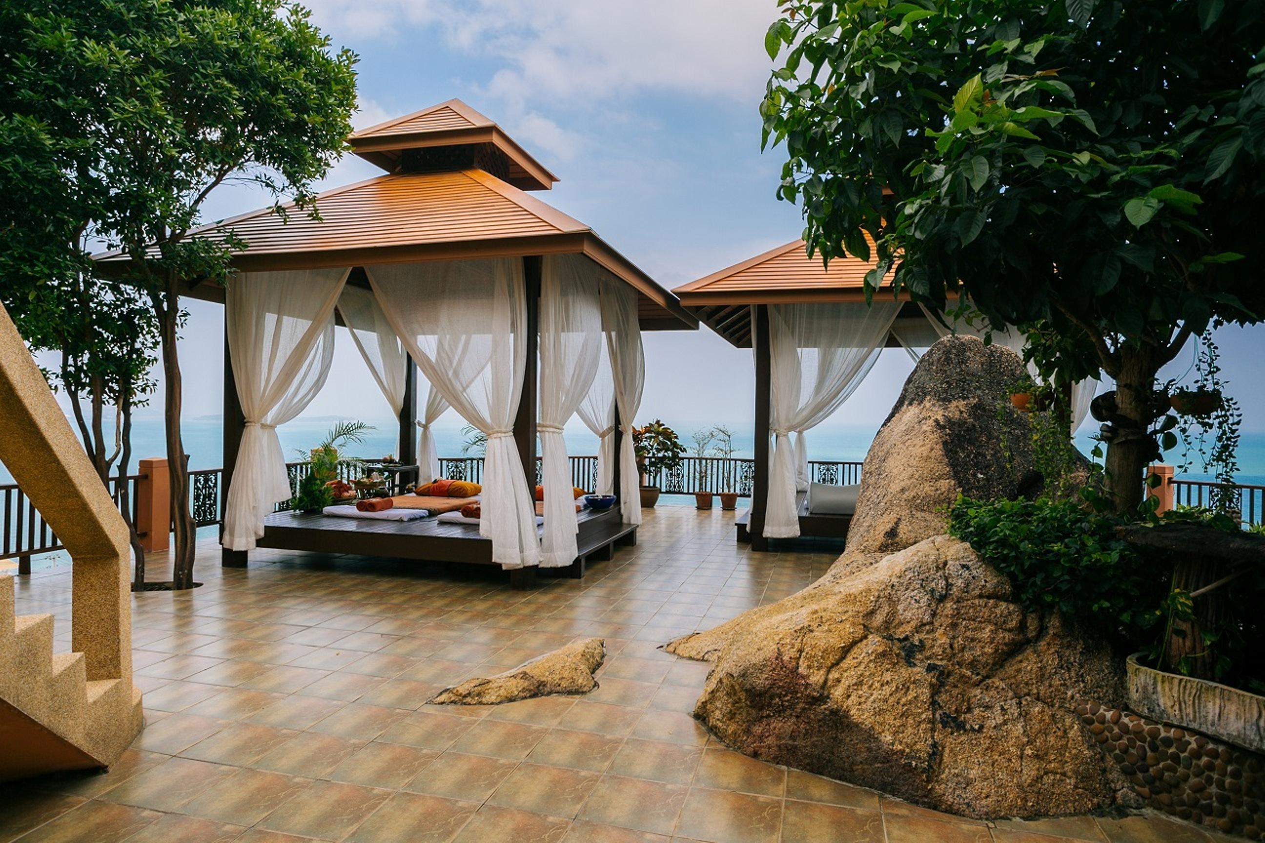 Resort Samui Bayview & - Sha 3*