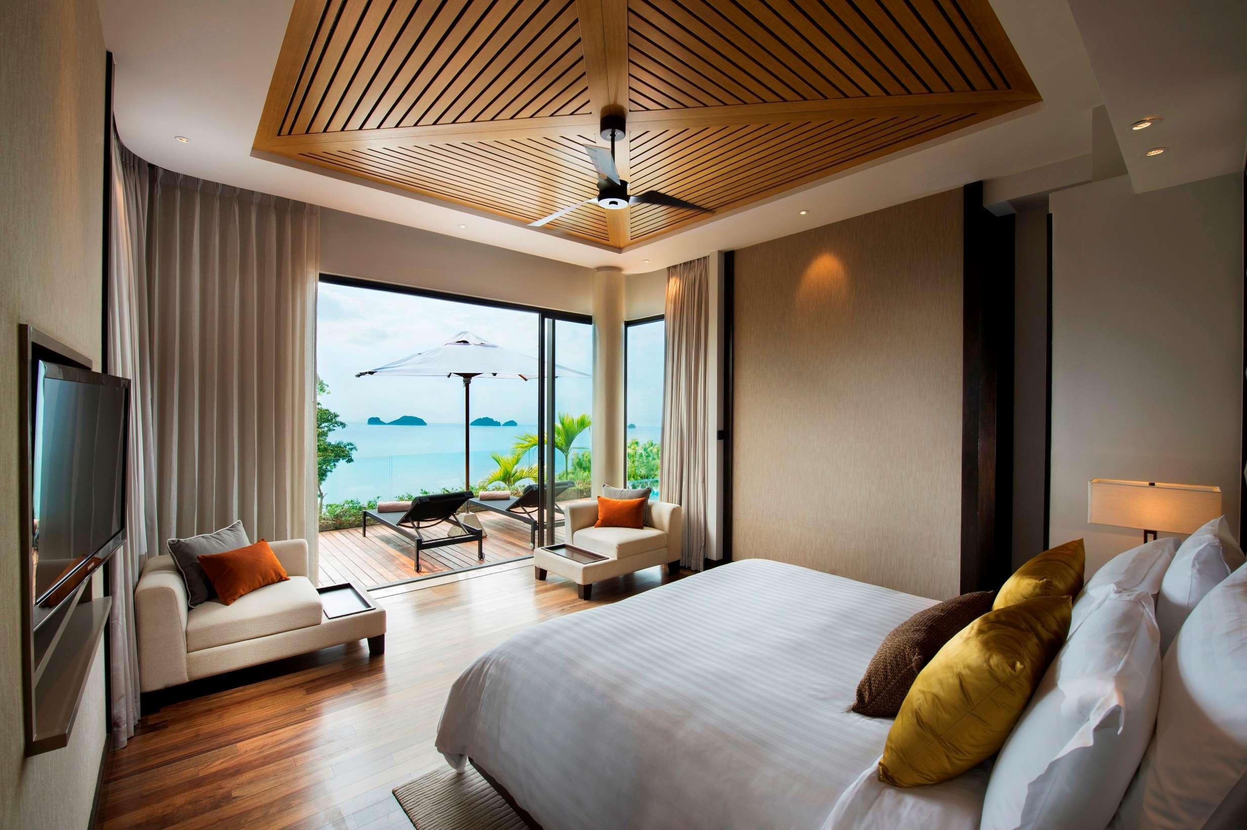 Conrad Residences 5*