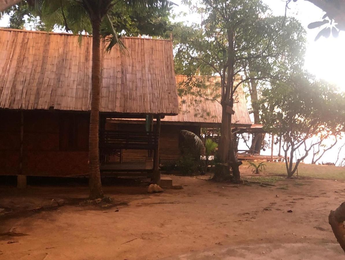 Sanctuary Lanta Resort *