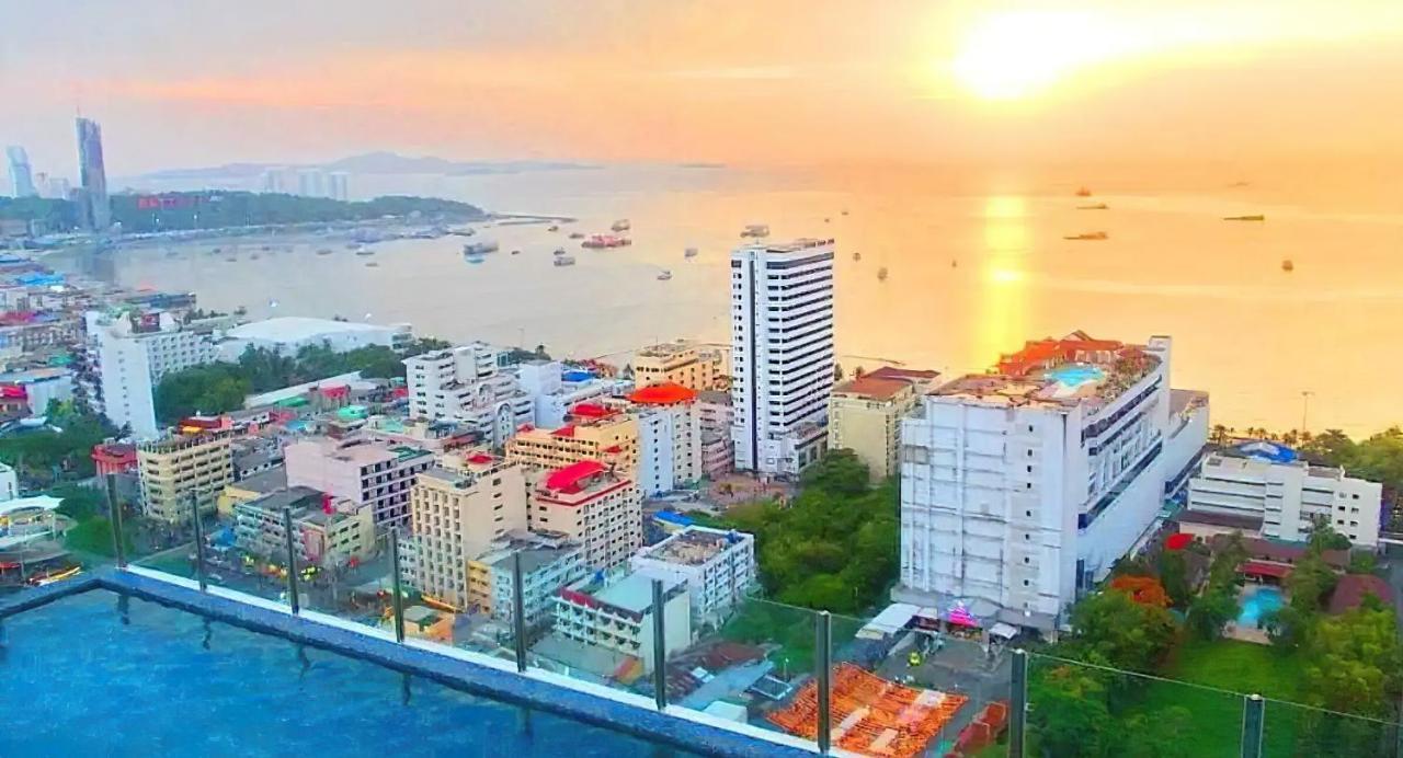 Next To The & Centrally Located, Near Apartment Pattaya