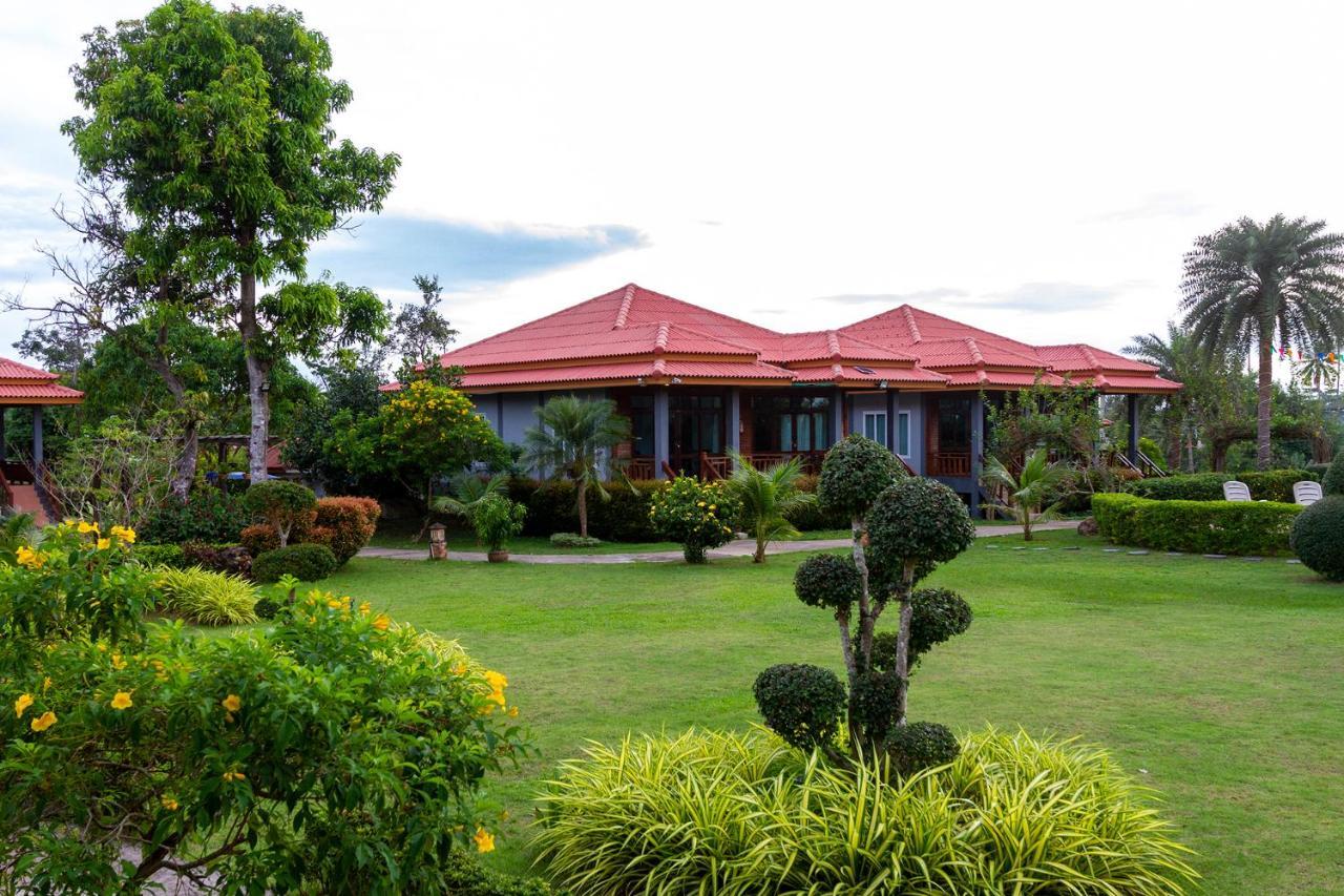 Lanta Lapaya Resort