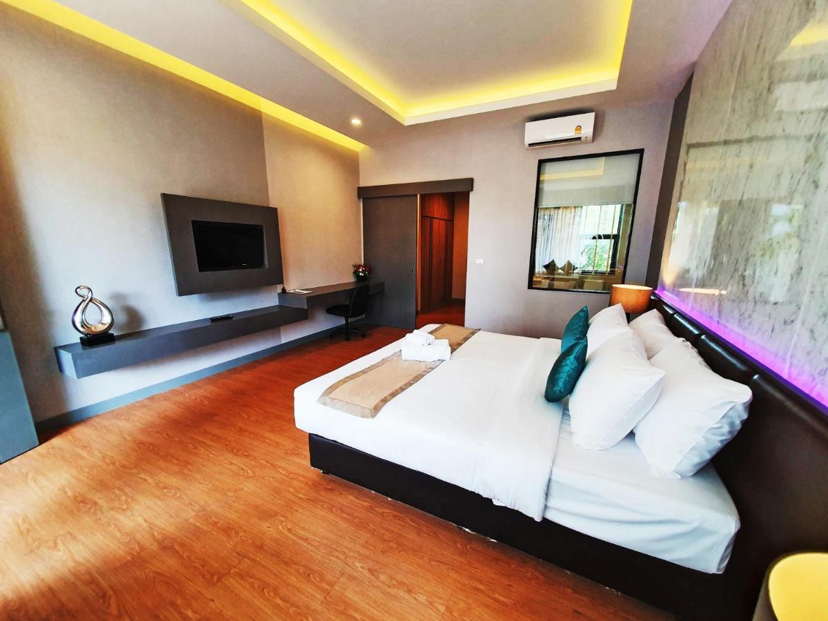 Hotel Rnana Grand