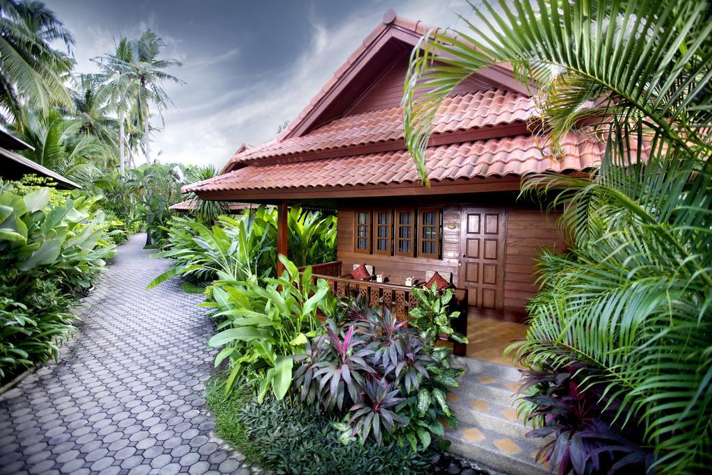 Smile House - Fisherman Village