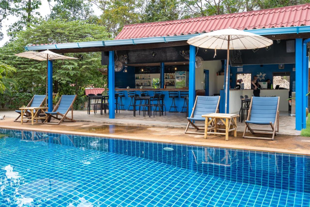 Lanta Lily Resort
