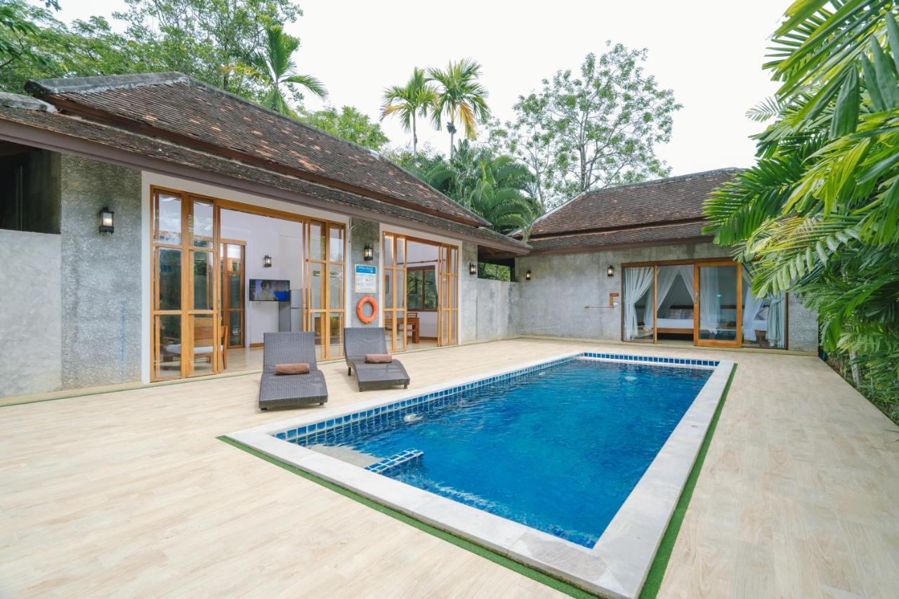 Resort Pool 5*