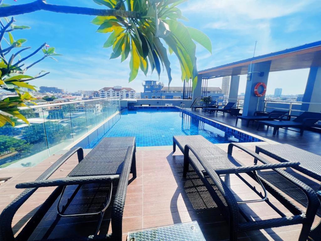 Honey 3* Pattaya