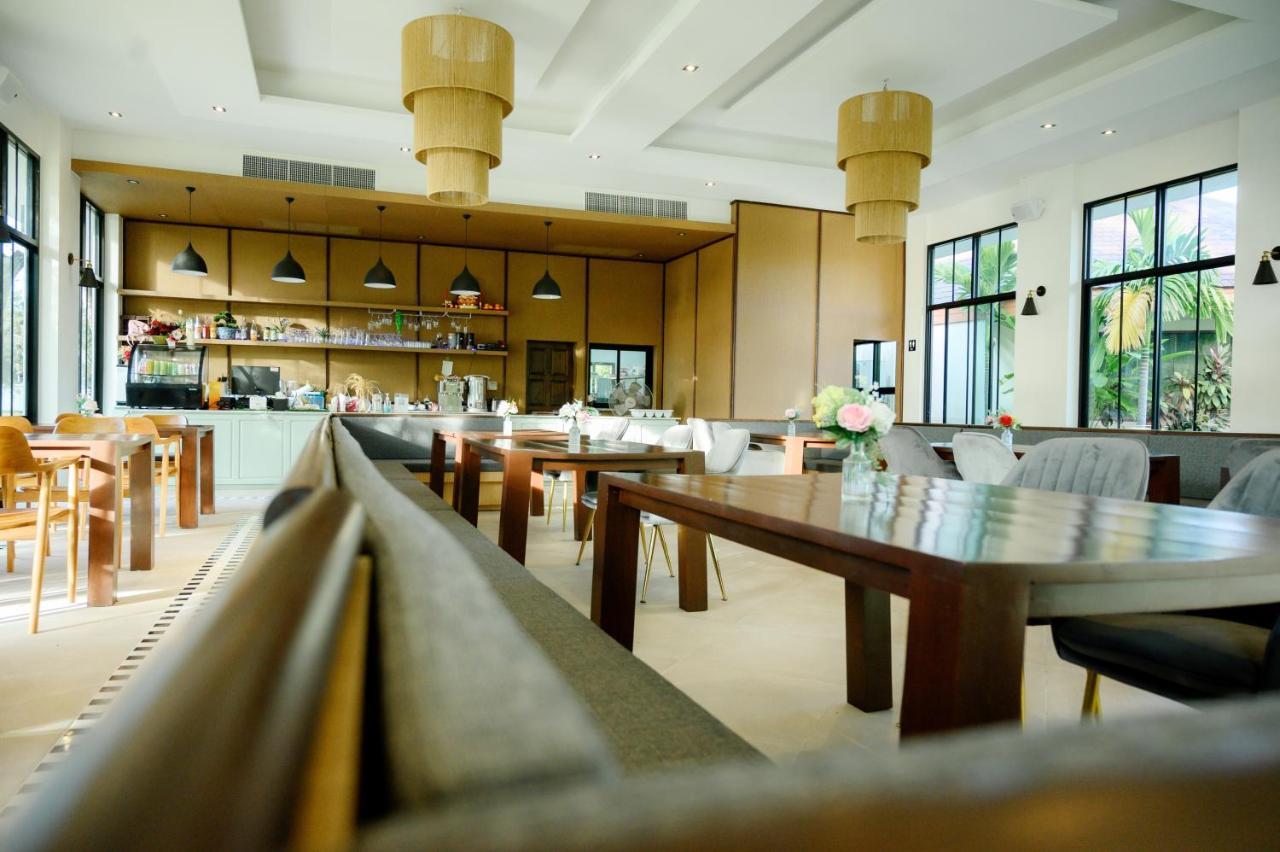 Rnana Grand Hotel 4*