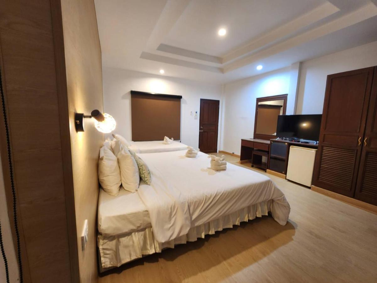 Lanta Village Hotel 4*