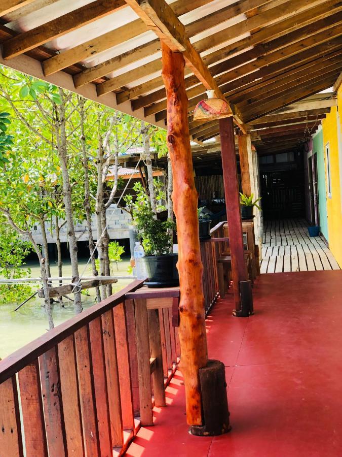 Navareeya House Seaview *