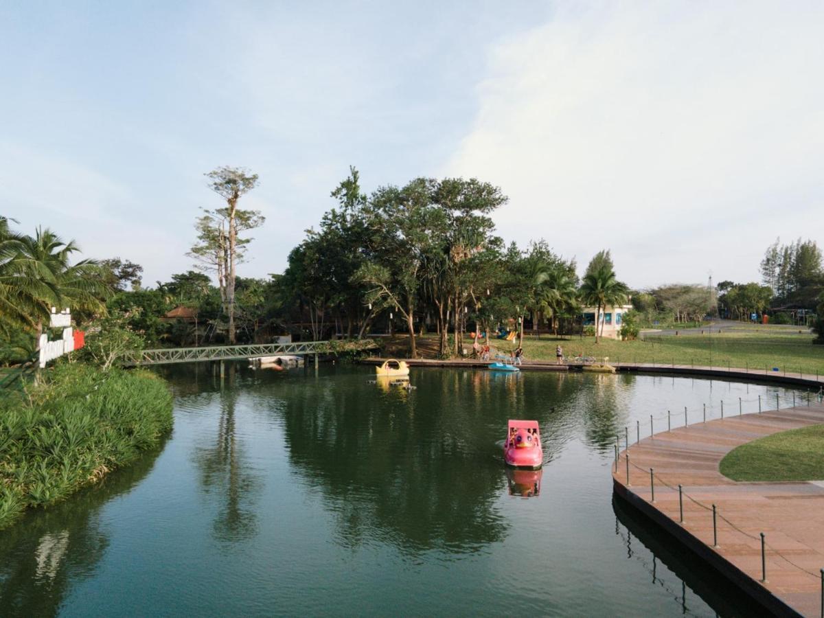 Pool 5* Bor Saen
